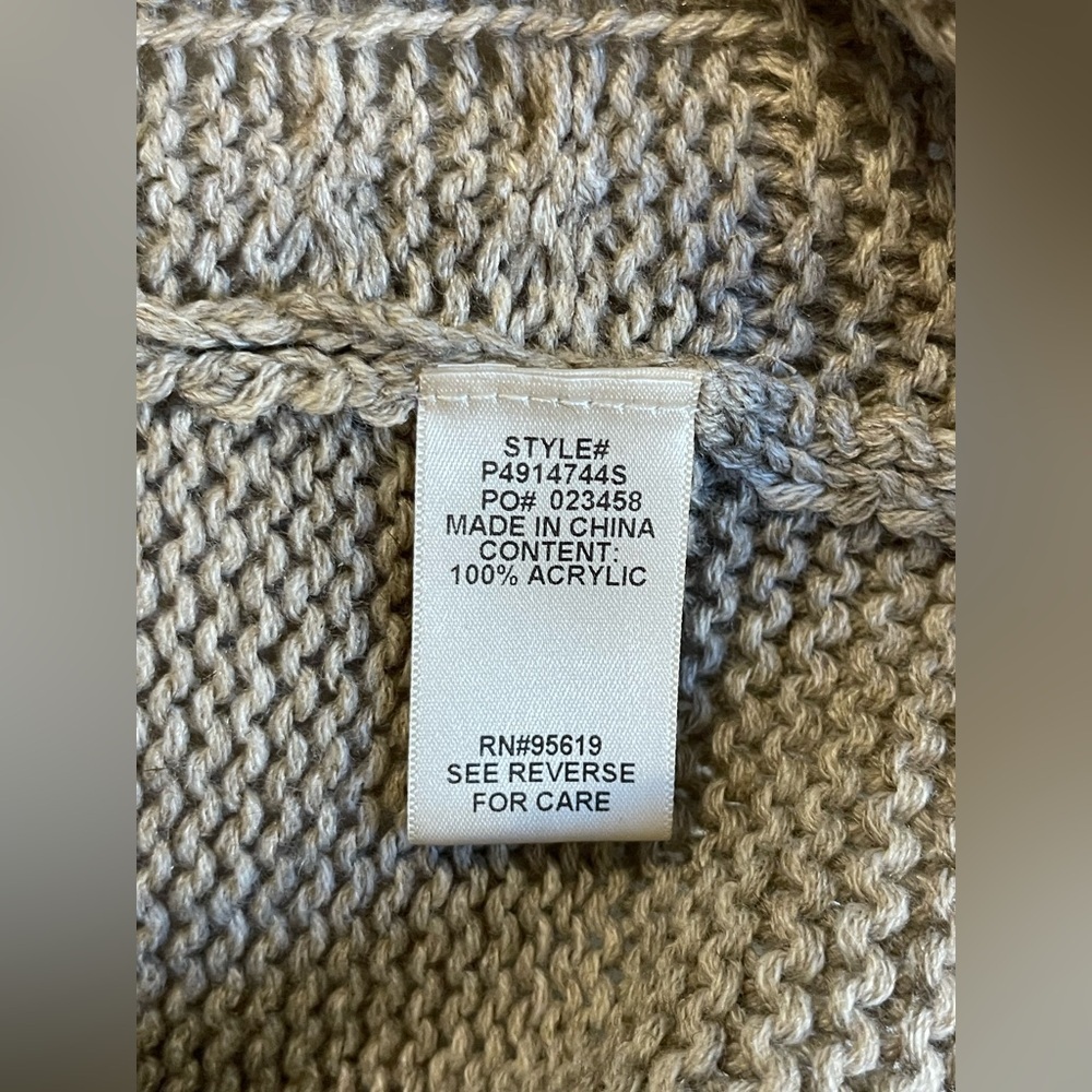 Studio JPR *Like New* Tan Knit Short Sleeve Top, Pearl Detail | Size PM - Picture 10 of 13